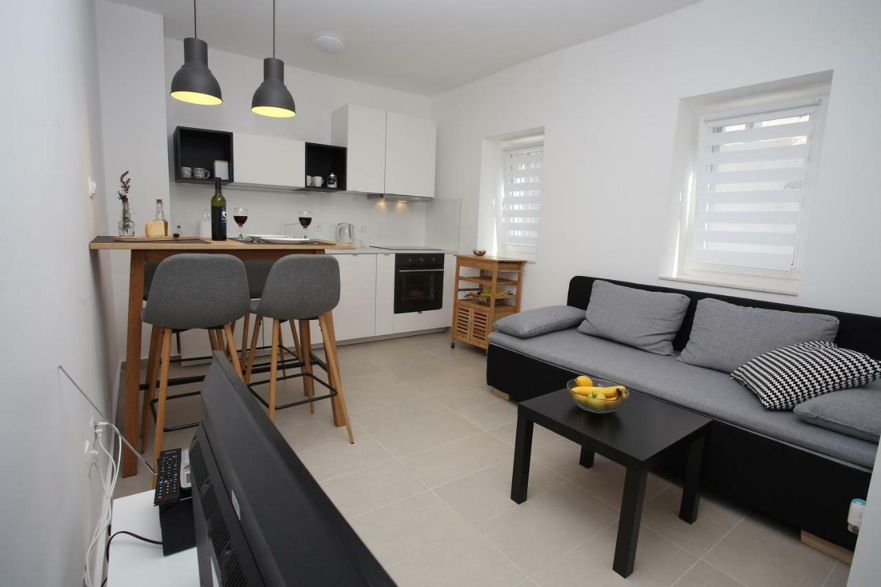 Apartmani Tri Bunje Tribalj المظهر الخارجي الصورة