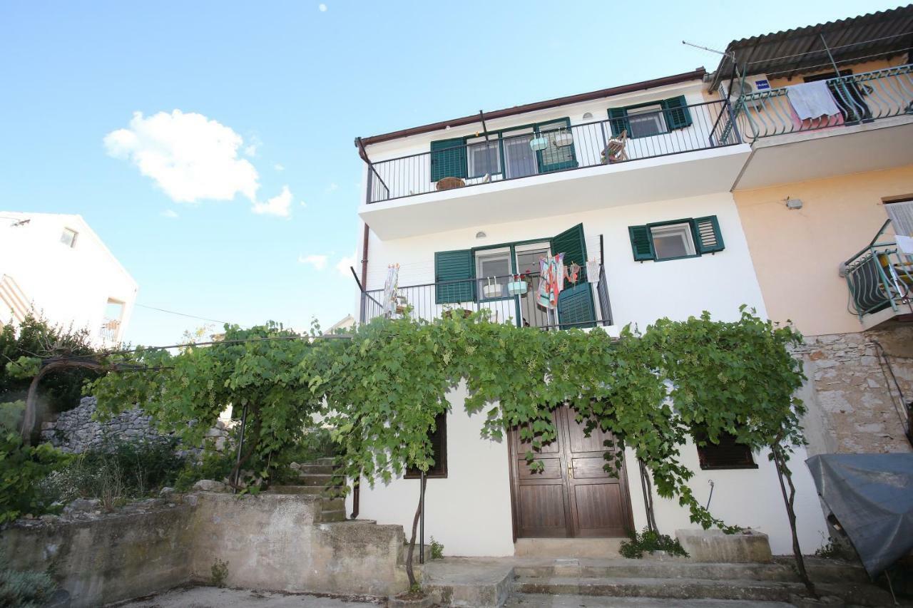 Apartmani Tri Bunje Tribalj المظهر الخارجي الصورة